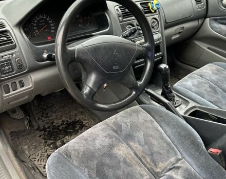 Мицубиси Галант 1997 в Черкассах на Automoto.ua Зеленый Мицубиси Галант, объемом двигателя 2 л и пробегом 300 тыс. км за 1300 $, фото 5 на Automoto.ua