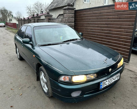 Зеленый Мицубиси Галант, объемом двигателя 2 л и пробегом 412 тыс. км за 1999 $, фото 2 на Automoto.ua