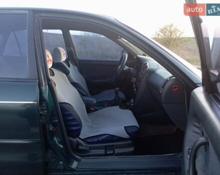 Зеленый Мицубиси Галант, объемом двигателя 2 л и пробегом 325 тыс. км за 2400 $, фото 18 на Automoto.ua