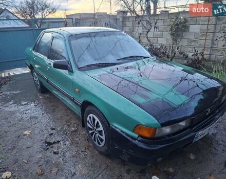 Зеленый Мицубиси Галант, объемом двигателя 1.8 л и пробегом 378 тыс. км за 950 $, фото 1 на Automoto.ua