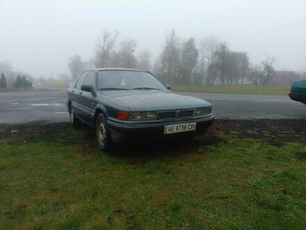 Зеленый Мицубиси Галант, объемом двигателя 0 л и пробегом 580 тыс. км за 942 $, фото 1 на Automoto.ua