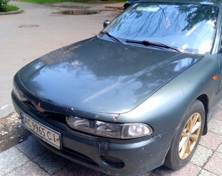 Зеленый Мицубиси Галант, объемом двигателя 2 л и пробегом 0 тыс. км за 1500 $, фото 1 на Automoto.ua