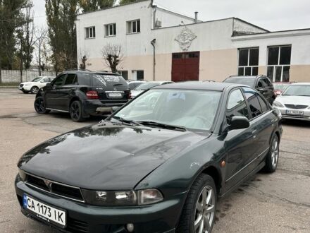 Зеленый Мицубиси Галант, объемом двигателя 2 л и пробегом 300 тыс. км за 1300 $, фото 1 на Automoto.ua