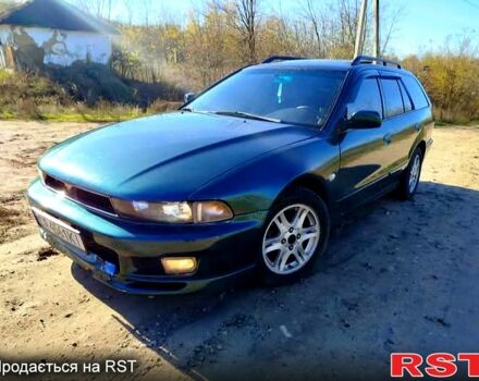 Зеленый Мицубиси Галант, объемом двигателя 2.5 л и пробегом 350 тыс. км за 2500 $, фото 1 на Automoto.ua