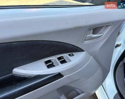 Белый Мицубиси Грандис, объемом двигателя 2.38 л и пробегом 185 тыс. км за 6700 $, фото 8 на Automoto.ua