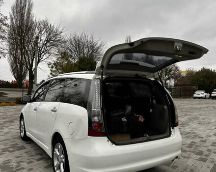 Белый Мицубиси Грандис, объемом двигателя 2.4 л и пробегом 340 тыс. км за 3400 $, фото 28 на Automoto.ua