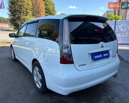Белый Мицубиси Грандис, объемом двигателя 2.38 л и пробегом 185 тыс. км за 6700 $, фото 6 на Automoto.ua