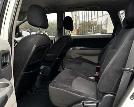 Белый Мицубиси Грандис, объемом двигателя 2.4 л и пробегом 340 тыс. км за 3400 $, фото 24 на Automoto.ua