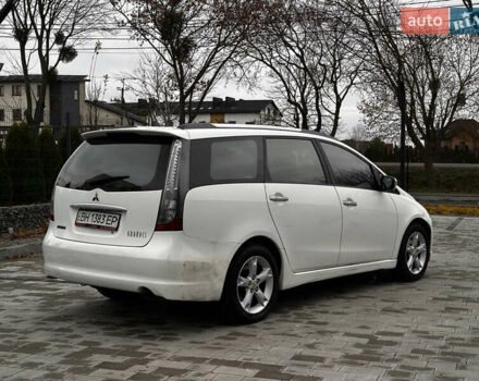 Белый Мицубиси Грандис, объемом двигателя 2.4 л и пробегом 340 тыс. км за 3400 $, фото 9 на Automoto.ua
