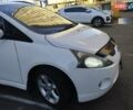 Белый Мицубиси Грандис, объемом двигателя 2.4 л и пробегом 442 тыс. км за 6300 $, фото 1 на Automoto.ua