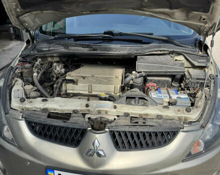 Міцубісі Грандіс 2007 у Кам'янське (Дніпродзержинськ) на Automoto.ua Бежевий Міцубісі Грандіс, об'ємом двигуна 2.4 л та пробігом 406 тис. км за 9500 $, фото 22 на Automoto.ua