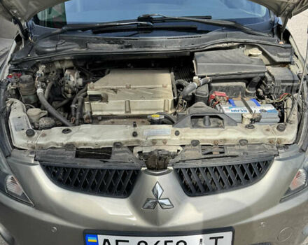 Міцубісі Грандіс 2007 у Кам'янське (Дніпродзержинськ) на Automoto.ua Бежевий Міцубісі Грандіс, об'ємом двигуна 2.4 л та пробігом 406 тис. км за 9500 $, фото 21 на Automoto.ua