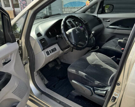 Міцубісі Грандіс 2007 у Кам'янське (Дніпродзержинськ) на Automoto.ua Бежевий Міцубісі Грандіс, об'ємом двигуна 2.4 л та пробігом 406 тис. км за 9500 $, фото 18 на Automoto.ua