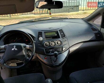 Мицубиси Грандис 2007 в Тернополе на Automoto.ua Бежевый Мицубиси Грандис, объемом двигателя 2.38 л и пробегом 218 тыс. км за 5600 $, фото 20 на Automoto.ua