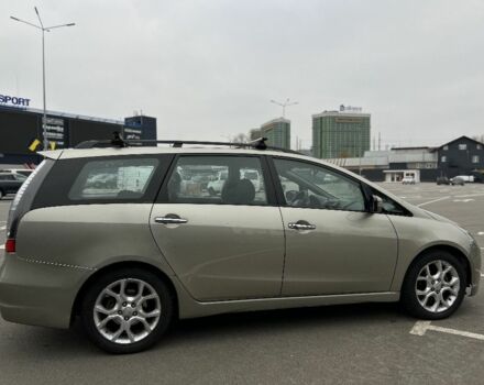 Бежевий Міцубісі Грандіс, об'ємом двигуна 2.4 л та пробігом 250 тис. км за 6300 $, фото 6 на Automoto.ua