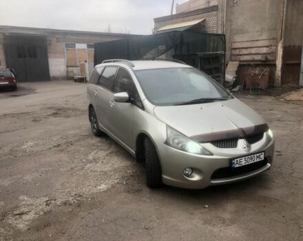 Бежевий Міцубісі Грандіс, об'ємом двигуна 2.4 л та пробігом 200 тис. км за 3500 $, фото 1 на Automoto.ua