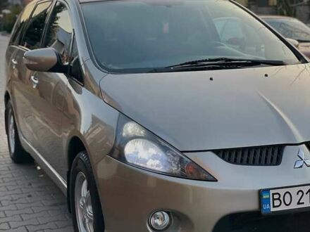 Бежевий Міцубісі Грандіс, об'ємом двигуна 2.38 л та пробігом 74 тис. км за 7200 $, фото 1 на Automoto.ua