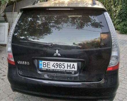 Черный Мицубиси Грандис, объемом двигателя 2.4 л и пробегом 323 тыс. км за 5500 $, фото 8 на Automoto.ua