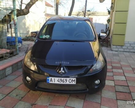 Чорний Міцубісі Грандіс, об'ємом двигуна 2.4 л та пробігом 282 тис. км за 4700 $, фото 2 на Automoto.ua