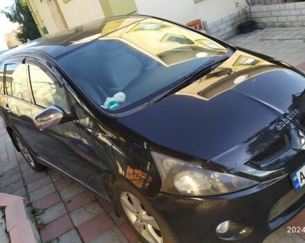 Чорний Міцубісі Грандіс, об'ємом двигуна 2.4 л та пробігом 282 тис. км за 4700 $, фото 15 на Automoto.ua