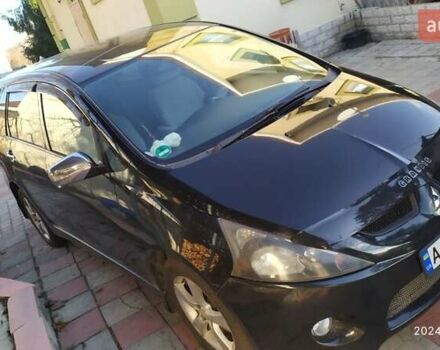 Черный Мицубиси Грандис, объемом двигателя 2.4 л и пробегом 282 тыс. км за 5400 $, фото 5 на Automoto.ua