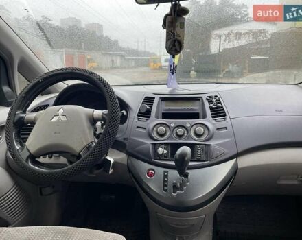 Черный Мицубиси Грандис, объемом двигателя 2.4 л и пробегом 311 тыс. км за 5350 $, фото 8 на Automoto.ua