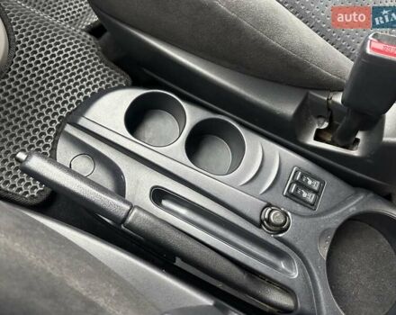 Черный Мицубиси Грандис, объемом двигателя 2.4 л и пробегом 212 тыс. км за 5300 $, фото 20 на Automoto.ua