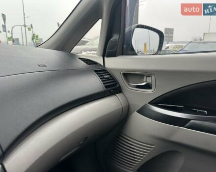 Черный Мицубиси Грандис, объемом двигателя 2.4 л и пробегом 212 тыс. км за 5300 $, фото 21 на Automoto.ua