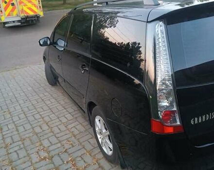 Чорний Міцубісі Грандіс, об'ємом двигуна 2.4 л та пробігом 270 тис. км за 6200 $, фото 7 на Automoto.ua