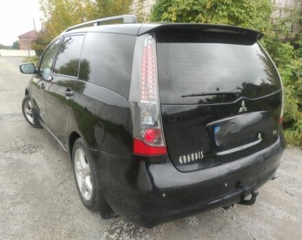 Черный Мицубиси Грандис, объемом двигателя 0 л и пробегом 310 тыс. км за 5400 $, фото 3 на Automoto.ua