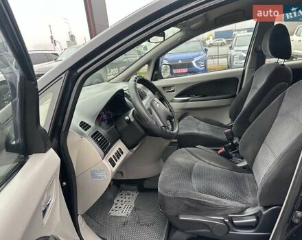 Черный Мицубиси Грандис, объемом двигателя 2.4 л и пробегом 212 тыс. км за 5300 $, фото 16 на Automoto.ua