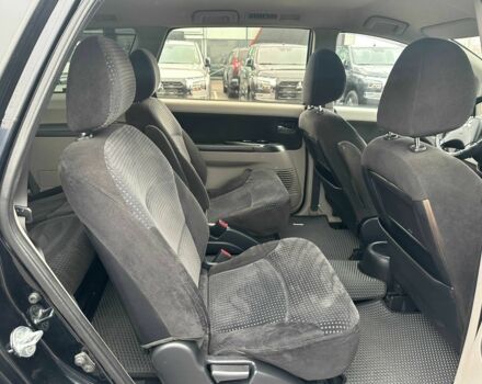 Черный Мицубиси Грандис, объемом двигателя 2.4 л и пробегом 212 тыс. км за 5300 $, фото 17 на Automoto.ua