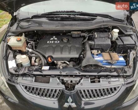 Черный Мицубиси Грандис, объемом двигателя 2 л и пробегом 309 тыс. км за 5400 $, фото 11 на Automoto.ua