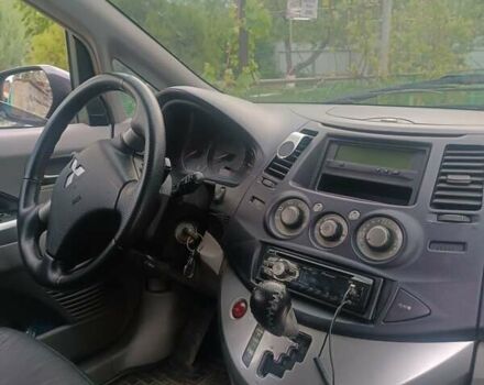 Чорний Міцубісі Грандіс, об'ємом двигуна 2.4 л та пробігом 270 тис. км за 6200 $, фото 29 на Automoto.ua