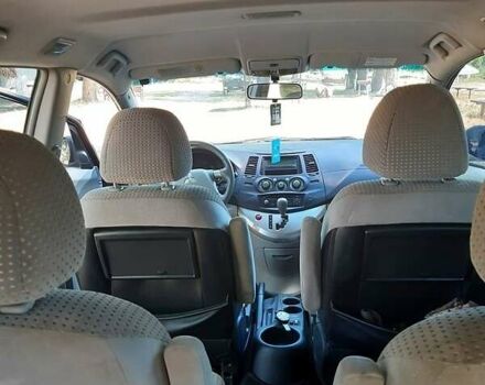 Черный Мицубиси Грандис, объемом двигателя 2.4 л и пробегом 326 тыс. км за 5500 $, фото 9 на Automoto.ua