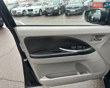 Черный Мицубиси Грандис, объемом двигателя 2.4 л и пробегом 212 тыс. км за 5300 $, фото 13 на Automoto.ua