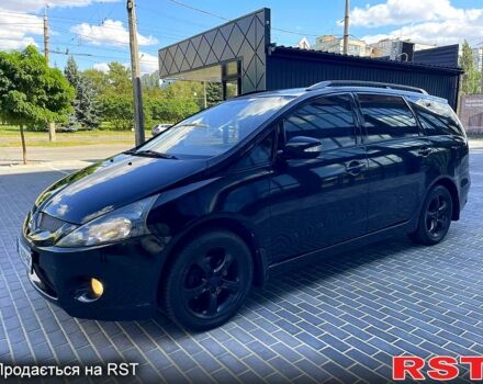 Черный Мицубиси Грандис, объемом двигателя 2.4 л и пробегом 250 тыс. км за 5900 $, фото 2 на Automoto.ua