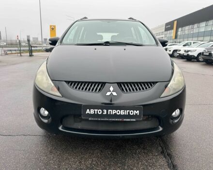 Черный Мицубиси Грандис, объемом двигателя 2.4 л и пробегом 212 тыс. км за 5300 $, фото 1 на Automoto.ua