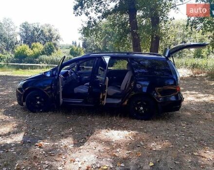 Черный Мицубиси Грандис, объемом двигателя 2.4 л и пробегом 326 тыс. км за 5500 $, фото 4 на Automoto.ua