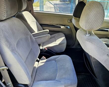 Черный Мицубиси Грандис, объемом двигателя 2.4 л и пробегом 242 тыс. км за 3900 $, фото 3 на Automoto.ua