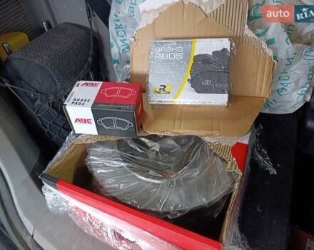 Черный Мицубиси Грандис, объемом двигателя 2.4 л и пробегом 216 тыс. км за 6300 $, фото 87 на Automoto.ua