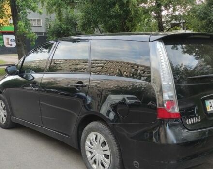 Черный Мицубиси Грандис, объемом двигателя 2.4 л и пробегом 380 тыс. км за 4400 $, фото 1 на Automoto.ua