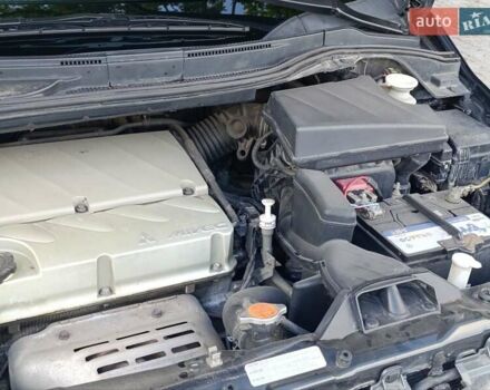 Черный Мицубиси Грандис, объемом двигателя 2.4 л и пробегом 216 тыс. км за 6300 $, фото 44 на Automoto.ua