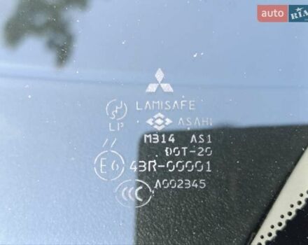 Черный Мицубиси Грандис, объемом двигателя 2.4 л и пробегом 216 тыс. км за 6300 $, фото 18 на Automoto.ua