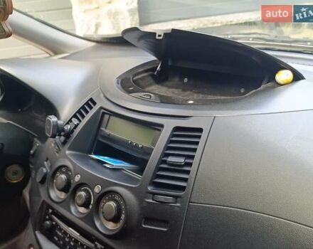 Черный Мицубиси Грандис, объемом двигателя 2.4 л и пробегом 216 тыс. км за 6300 $, фото 67 на Automoto.ua