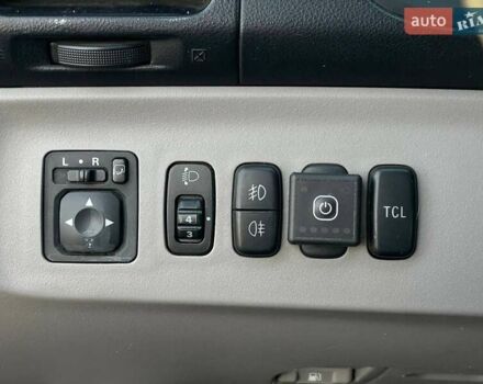 Черный Мицубиси Грандис, объемом двигателя 2.38 л и пробегом 197 тыс. км за 5299 $, фото 11 на Automoto.ua