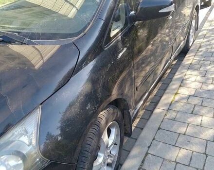 Чорний Міцубісі Грандіс, об'ємом двигуна 2 л та пробігом 450 тис. км за 2656 $, фото 2 на Automoto.ua