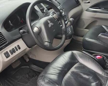 Чорний Міцубісі Грандіс, об'ємом двигуна 2.4 л та пробігом 261 тис. км за 6900 $, фото 20 на Automoto.ua
