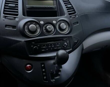 Чорний Міцубісі Грандіс, об'ємом двигуна 2.4 л та пробігом 270 тис. км за 3950 $, фото 11 на Automoto.ua