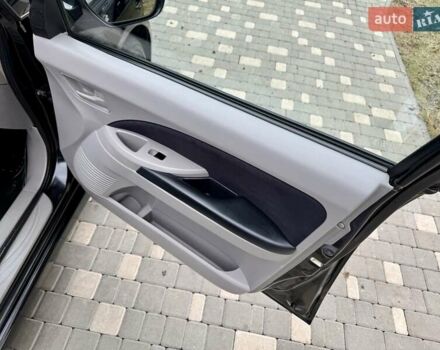 Черный Мицубиси Грандис, объемом двигателя 2.4 л и пробегом 323 тыс. км за 5999 $, фото 45 на Automoto.ua